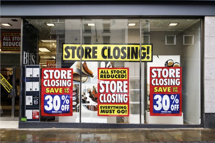 UK High Street Shops Closing